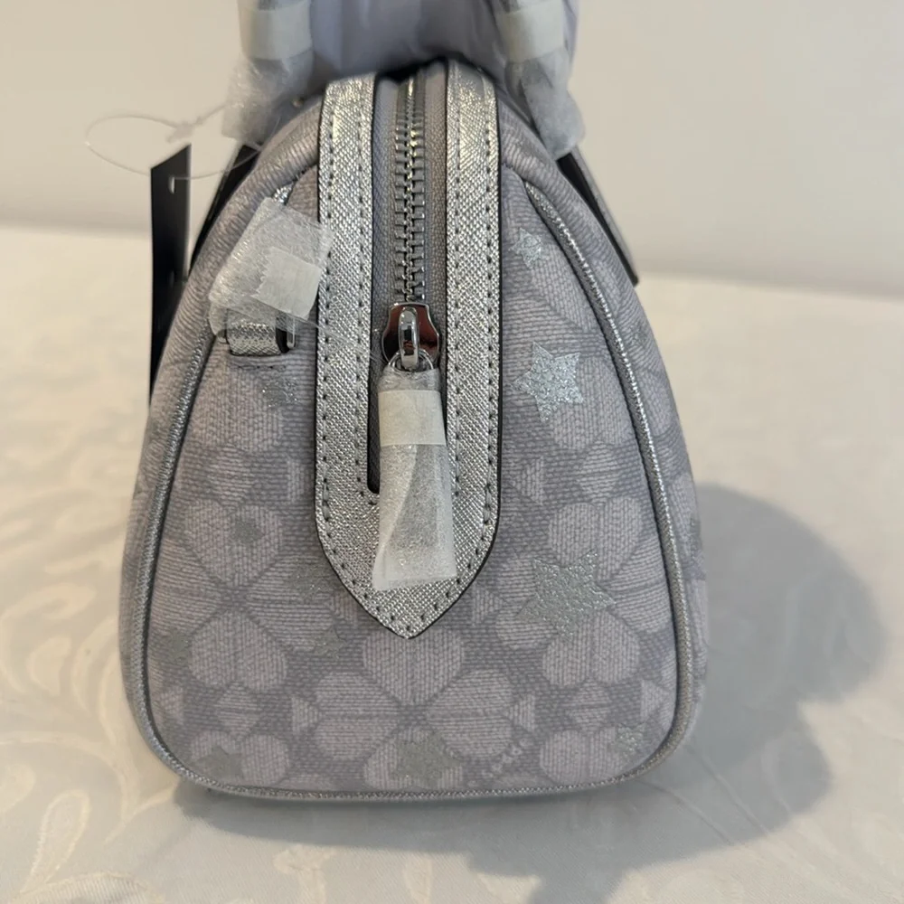 🎉HP🎉♠️Kate spade Spade Flower Star Toss Small Dolly Duffle Crossbody - Picture 9 of 15